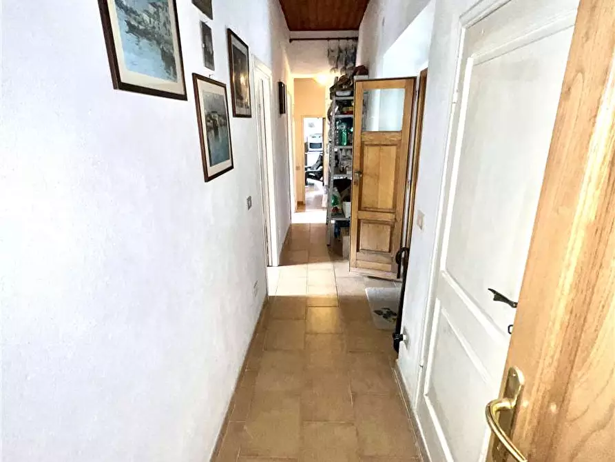 Immagine 7 di Porzione di casa in vendita  a Marciana