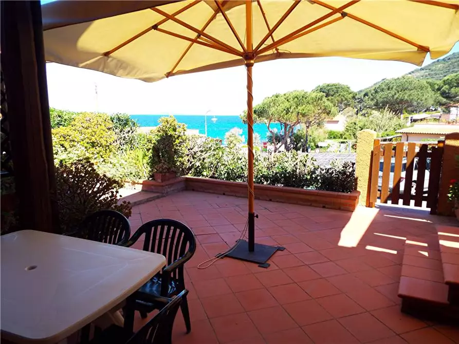 Immagine 2 di Stabile in vendita  a Marciana