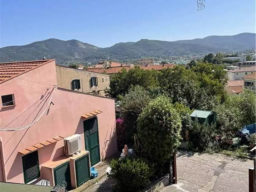 Immagine 1 di Villa in vendita  a Portoferraio