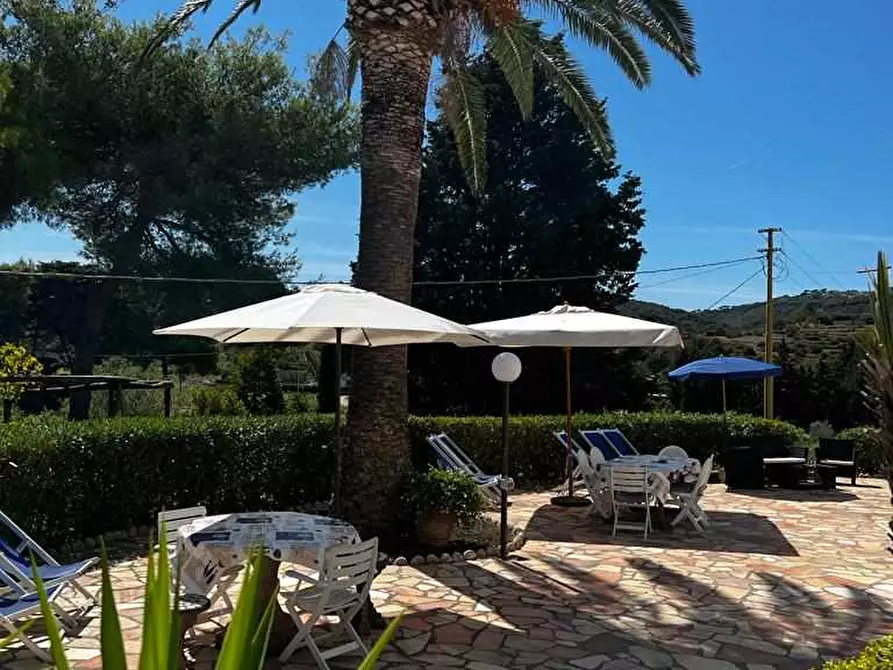 Immagine 5 di Porzione di casa in vendita  a Campo Nell'elba