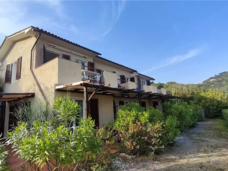 Immagine 12 di Villa in vendita  a Capoliveri