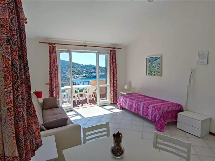 Immagine 3 di Villa in vendita  a Capoliveri