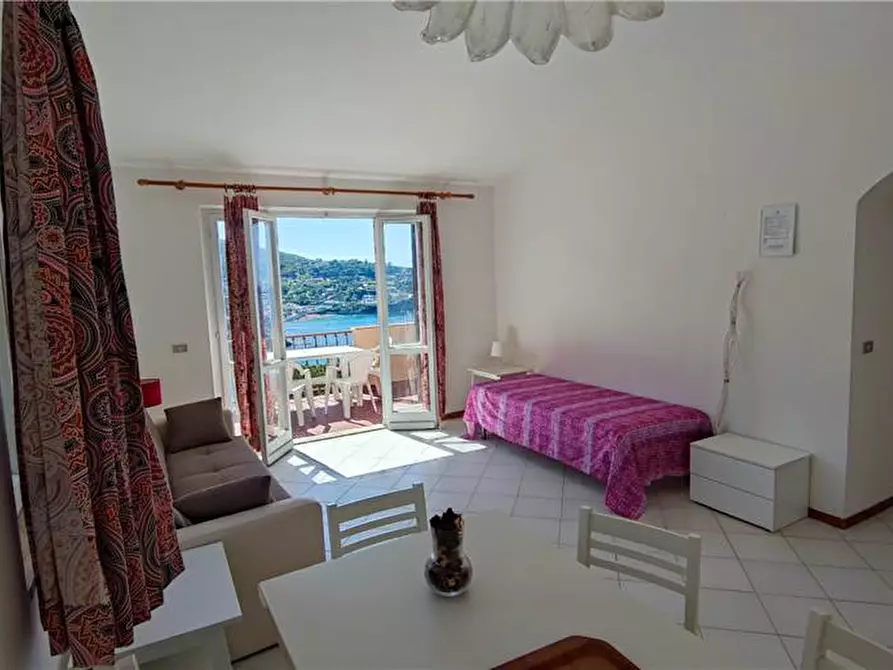 Immagine 6 di Villa in vendita  a Capoliveri
