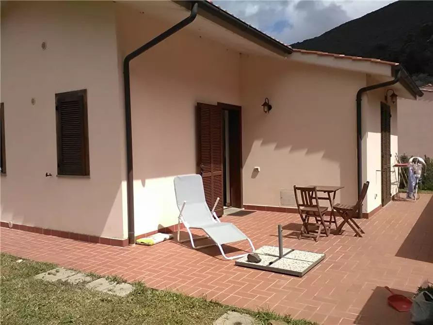 Immagine 3 di Villa in vendita  a Rio