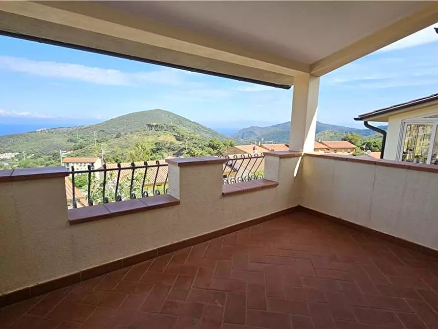 Immagine 2 di Villa in vendita  a Rio