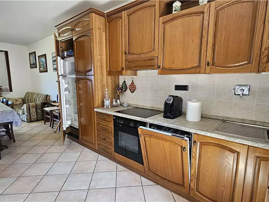 Immagine 4 di Villa in vendita  a Rio