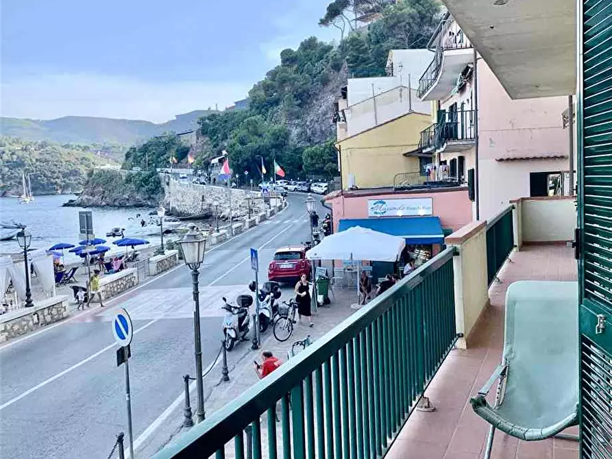 Immagine 2 di Appartamento in vendita  a Porto Azzurro