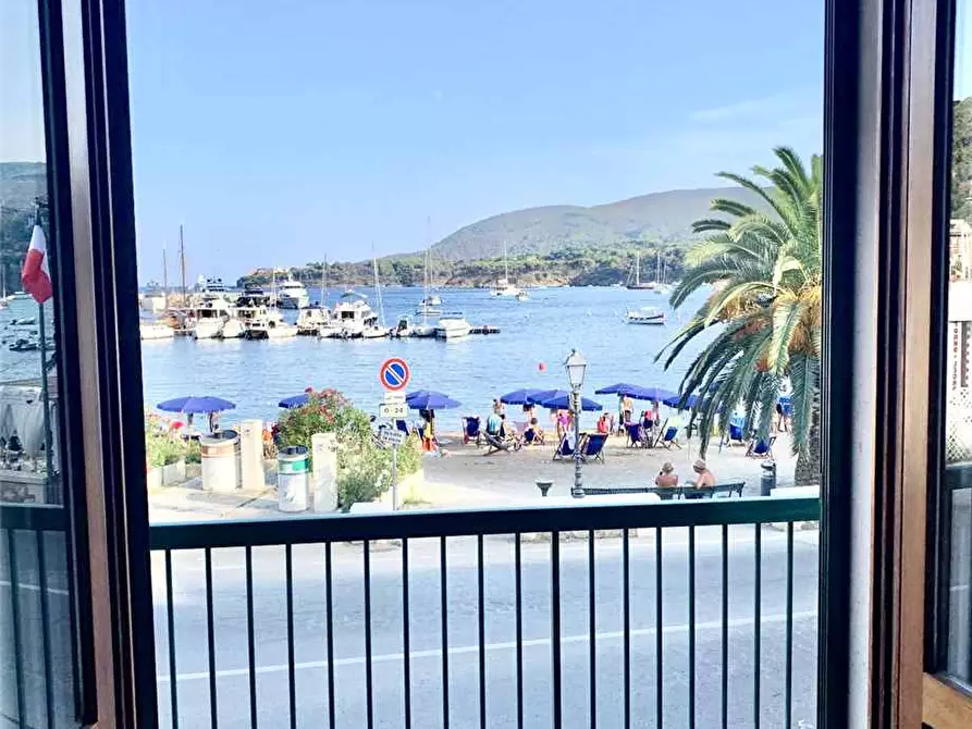 Immagine 3 di Appartamento in vendita  a Porto Azzurro