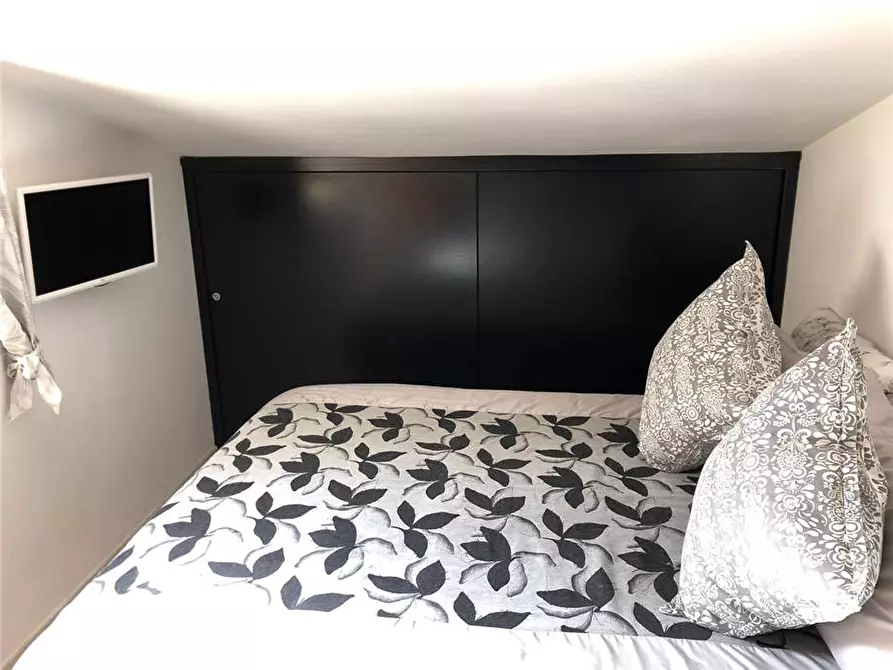 Immagine 8 di Appartamento in vendita  a Portoferraio