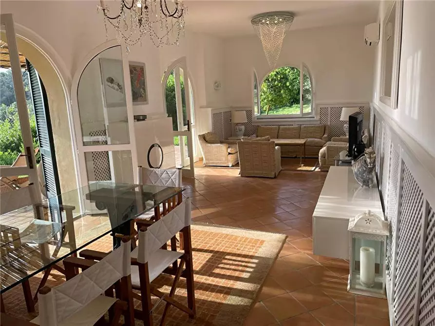Immagine 1 di Villa in vendita  a Portoferraio