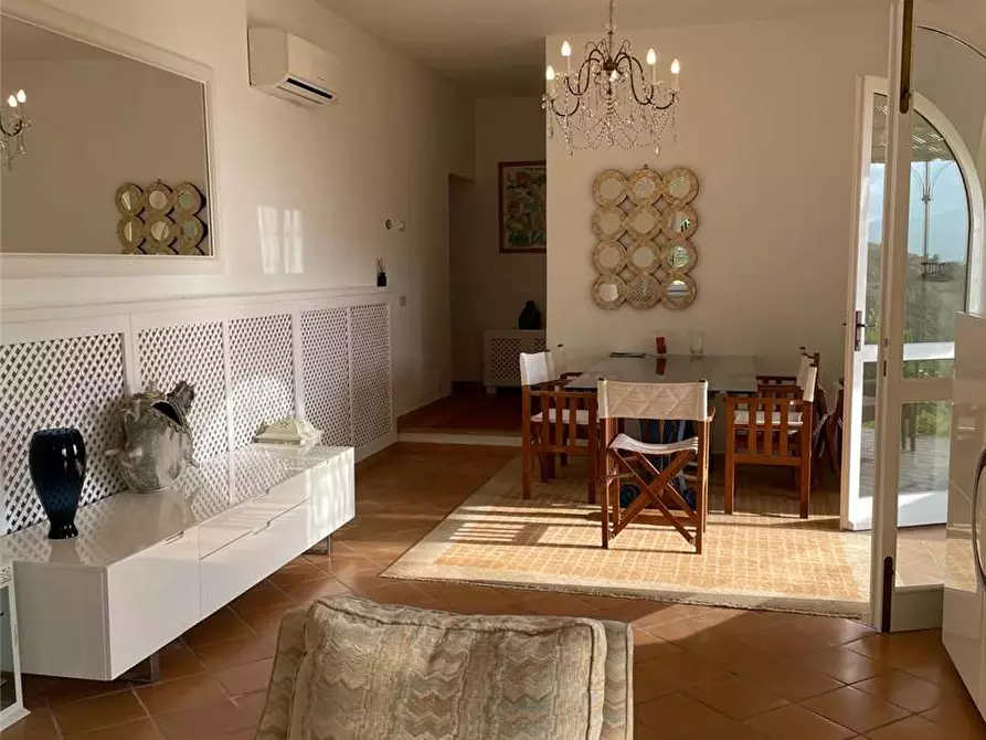 Immagine 2 di Villa in vendita  a Portoferraio