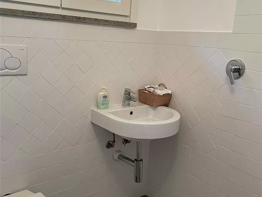 Immagine 4 di Villa in vendita  a Portoferraio