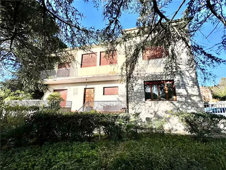 Immagine 1 di Villa in vendita  a Portoferraio