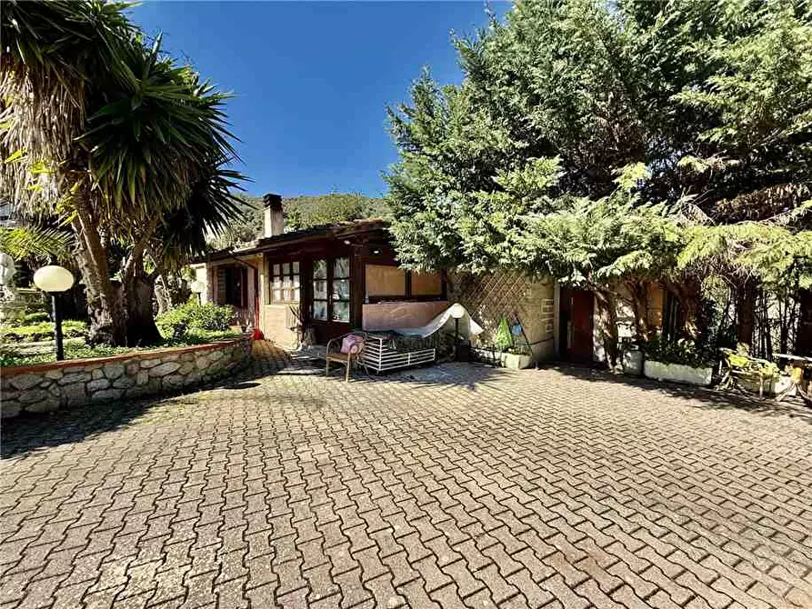 Immagine 3 di Villa in vendita  a Portoferraio