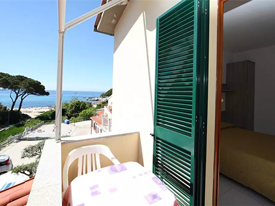 Immagine 3 di Albergo/B&B/Residence in vendita  a Campo Nell'elba