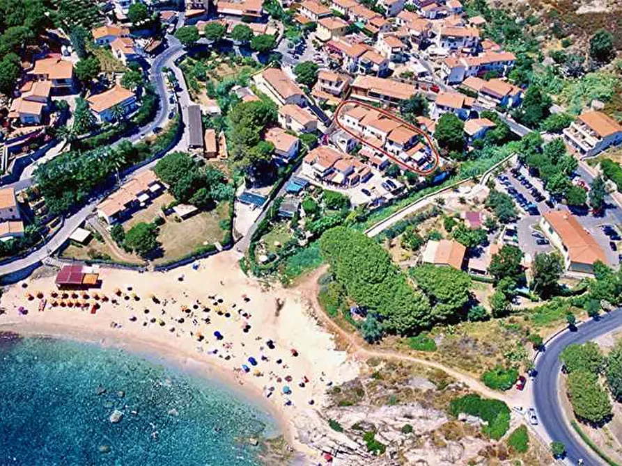 Immagine 4 di Albergo/B&B/Residence in vendita  a Campo Nell'elba