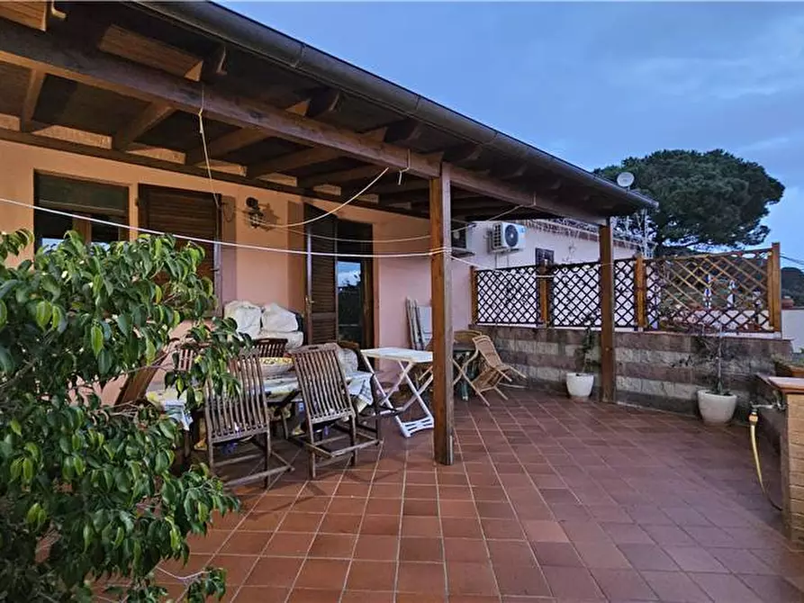 Immagine 4 di Porzione di casa in vendita  a Portoferraio