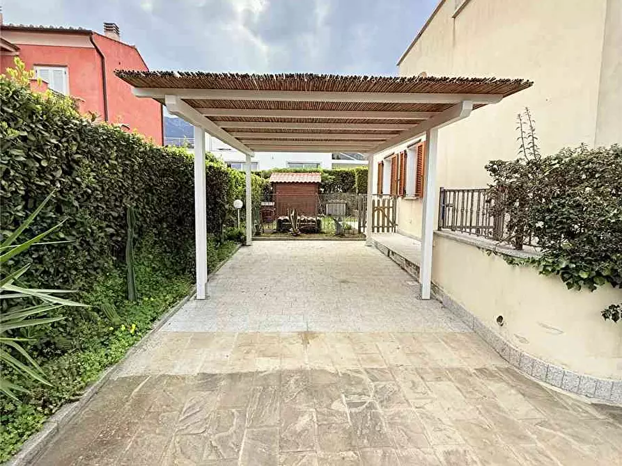 Immagine 14 di Villa in vendita  a Marciana Marina