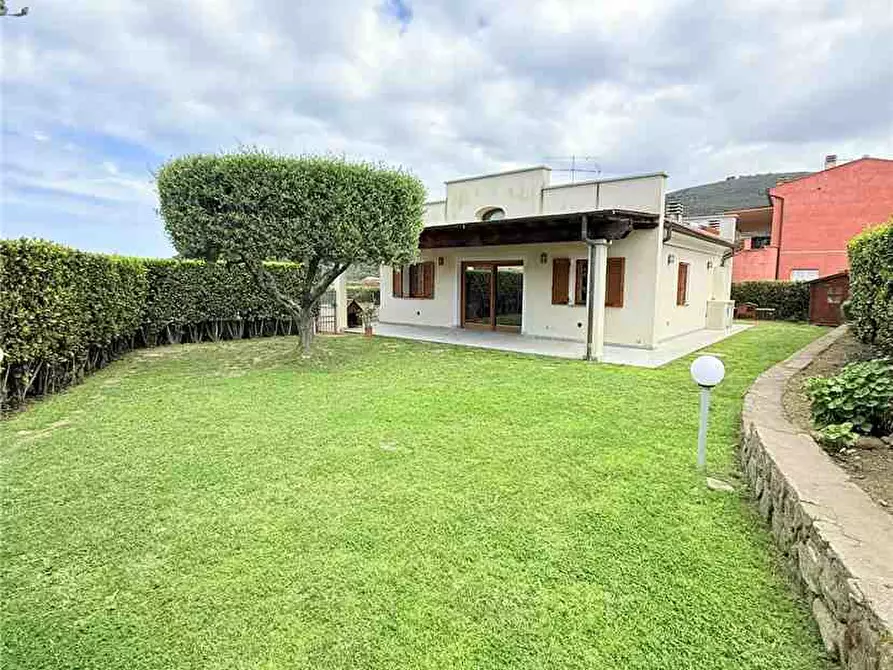 Immagine 5 di Villa in vendita  a Marciana Marina