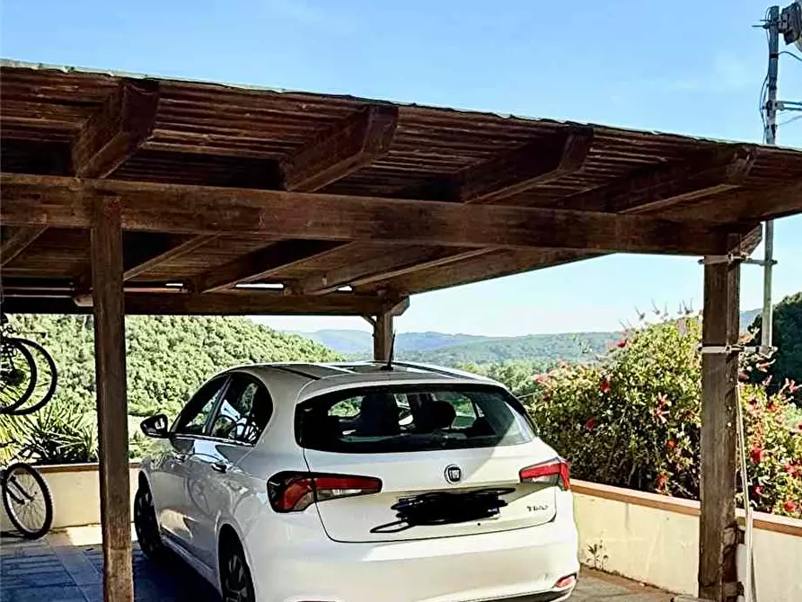Immagine 5 di Porzione di casa in vendita  a Marciana