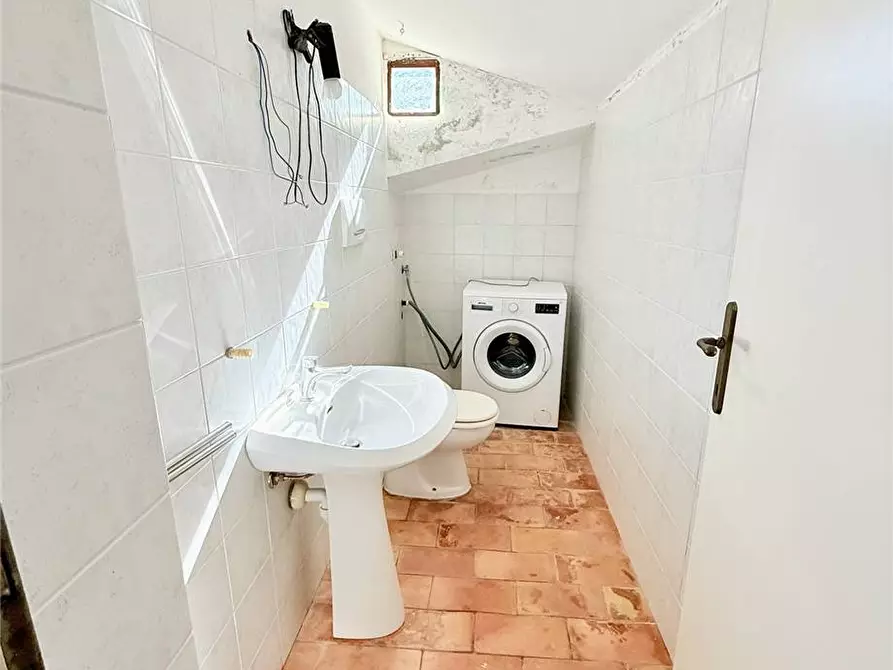 Immagine 6 di Porzione di casa in vendita  a Marciana