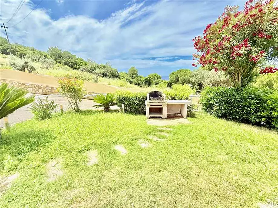 Immagine 13 di Porzione di casa in vendita  a Capoliveri