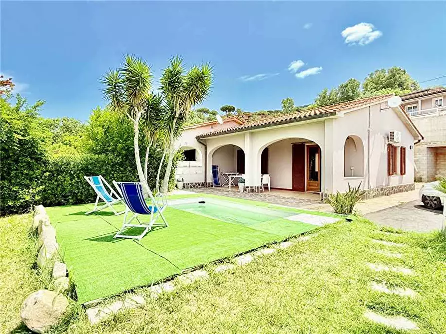 Immagine 2 di Porzione di casa in vendita  a Capoliveri