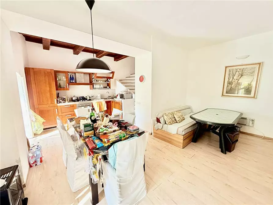 Immagine 3 di Appartamento in vendita  a Marciana