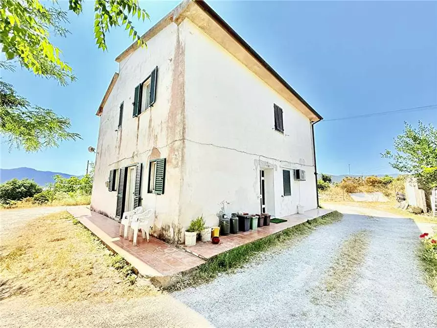 Immagine 1 di Villa in vendita  a Portoferraio
