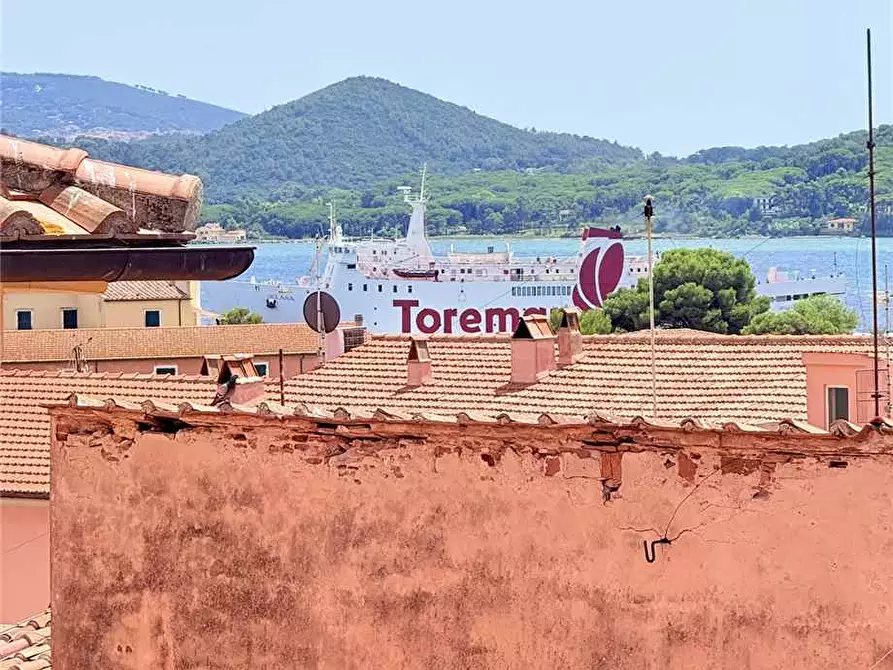 Immagine 2 di Appartamento in vendita  a Portoferraio
