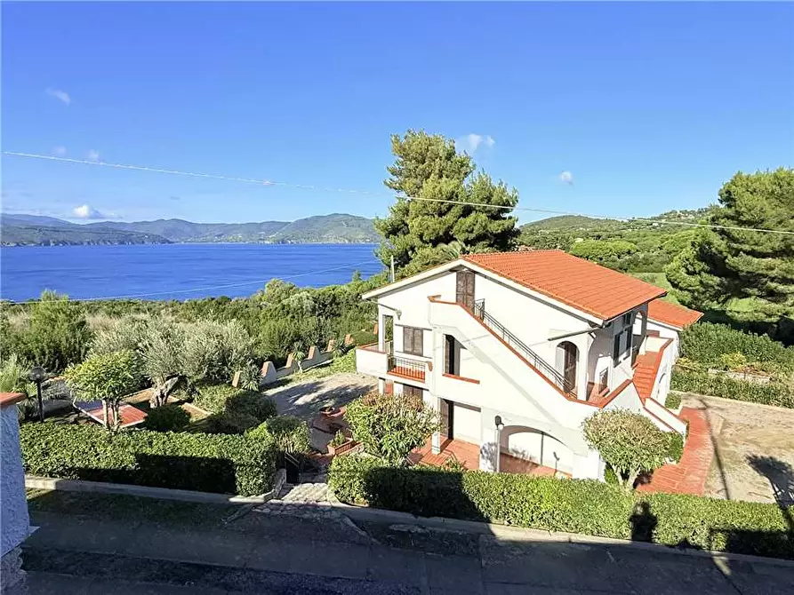 Immagine 4 di Albergo/B&B/Residence in vendita  a Capoliveri