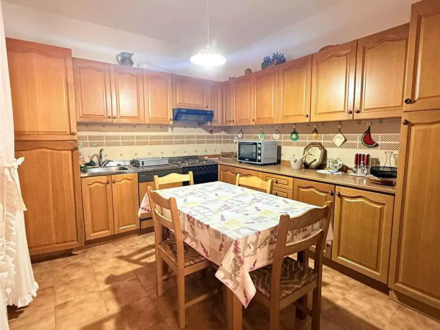 Immagine 2 di Appartamento in vendita  a Marciana Marina