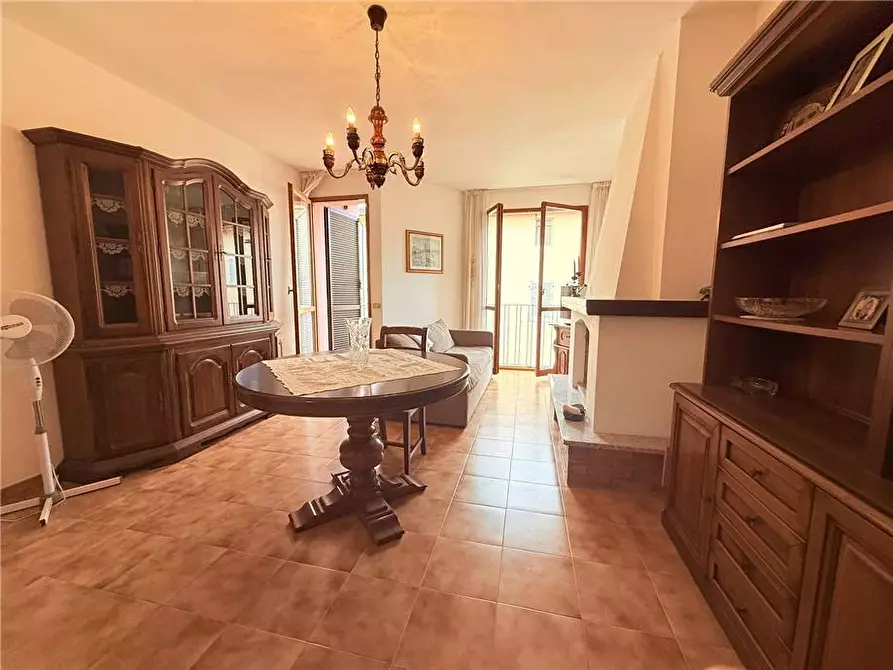 Immagine 4 di Appartamento in vendita  a Marciana Marina