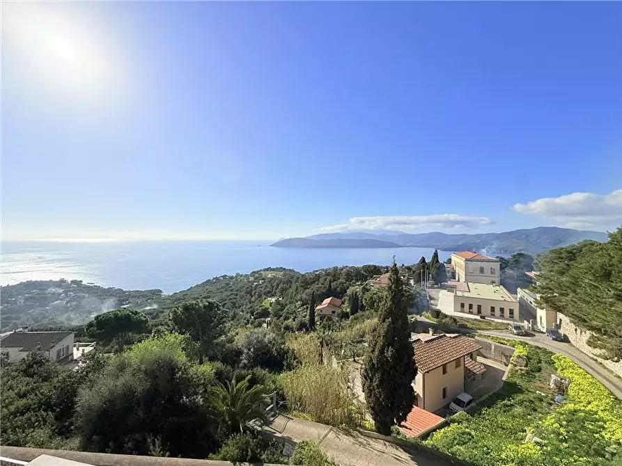 Immagine 2 di Appartamento in vendita  a Capoliveri
