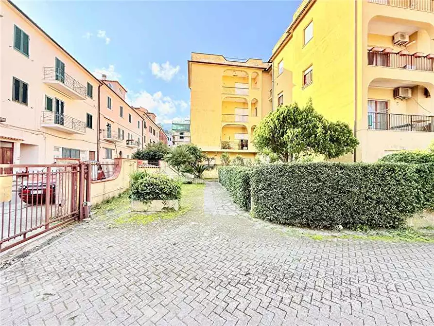 Immagine 9 di Appartamento in vendita  a Marciana Marina