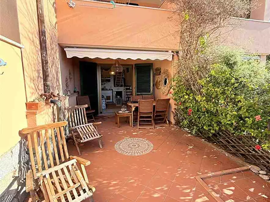 Immagine 2 di Appartamento in vendita  a Campo Nell'elba