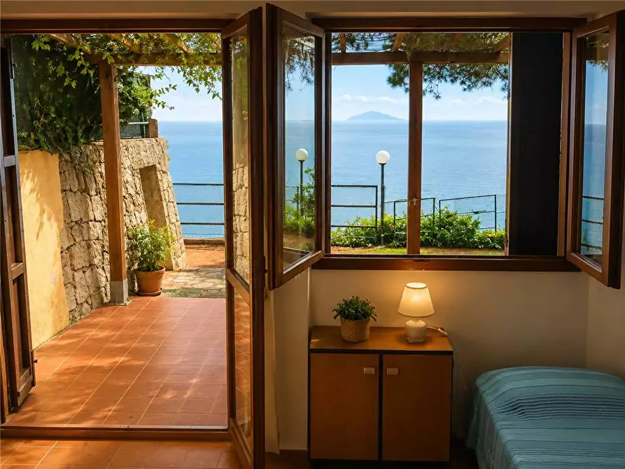 Immagine 5 di Appartamento in vendita  a Campo Nell'elba