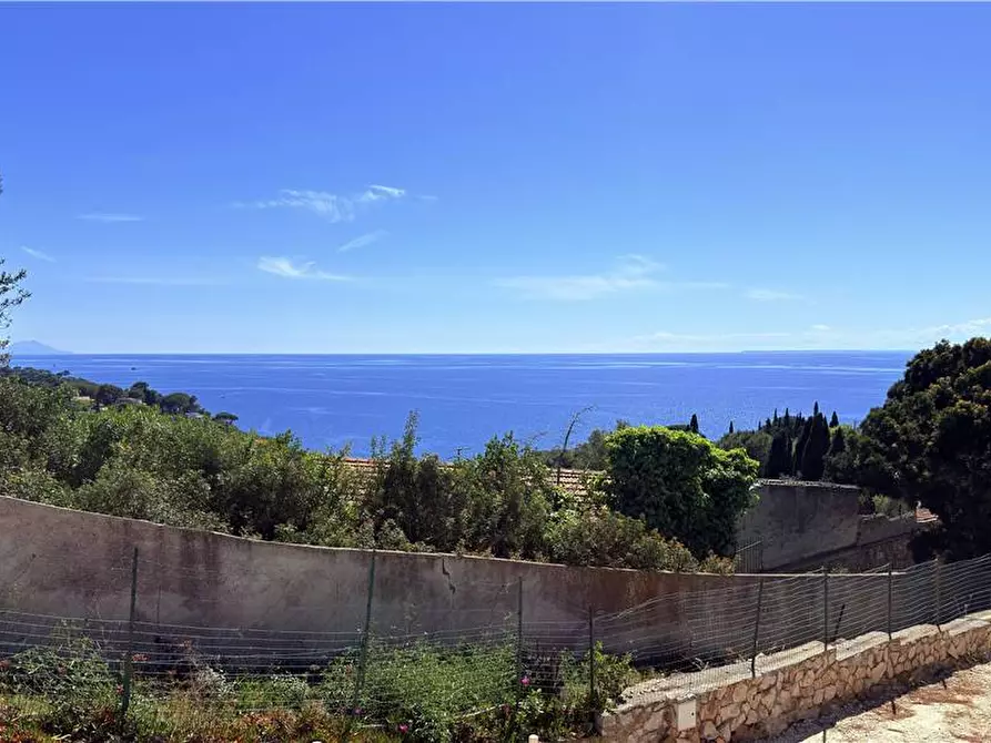 Immagine 3 di Villa in vendita  a Capoliveri