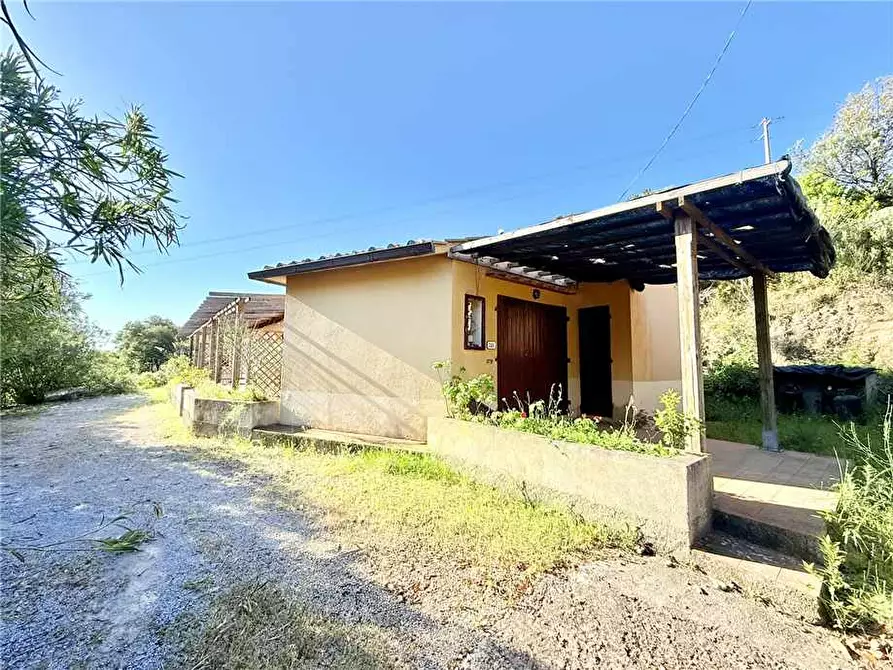 Immagine 1 di Villa in vendita  a Campo Nell'elba