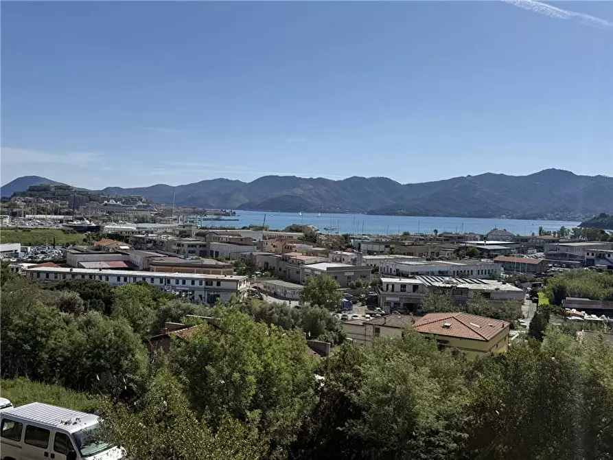 Immagine 1 di Appartamento in vendita  a Portoferraio