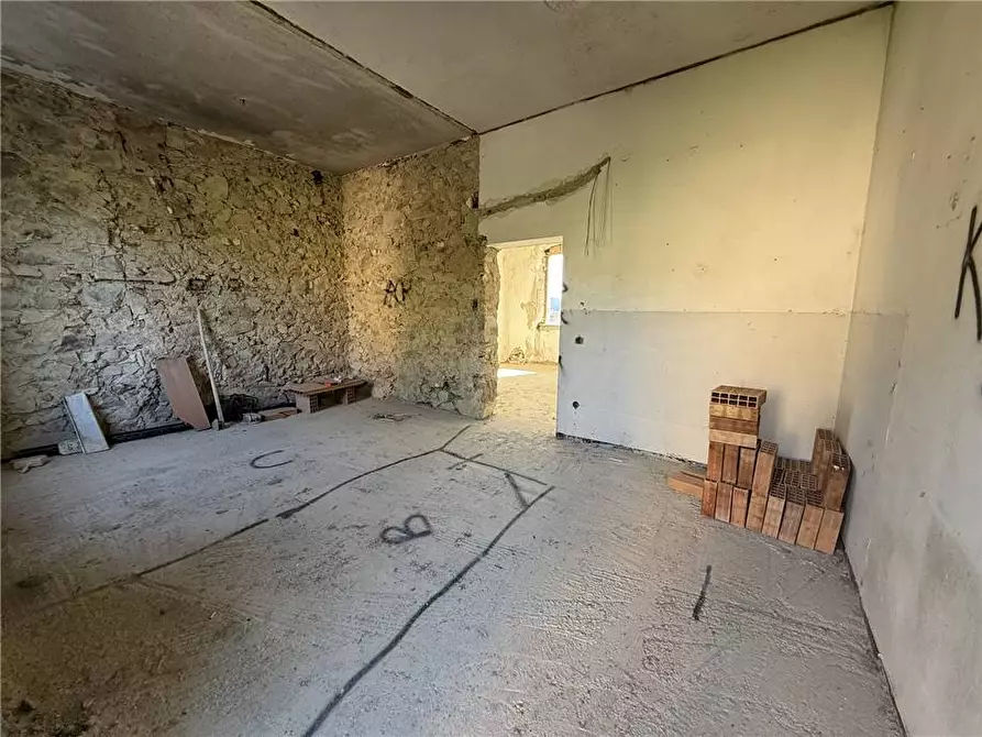 Immagine 2 di Appartamento in vendita  a Portoferraio