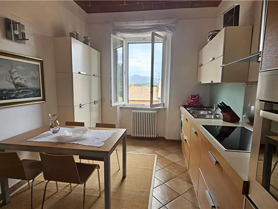 Immagine 4 di Appartamento in vendita  a Portoferraio