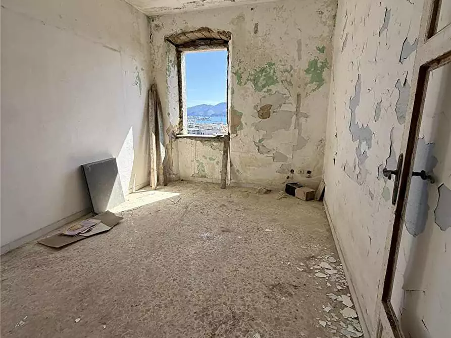 Immagine 3 di Appartamento in vendita  a Portoferraio