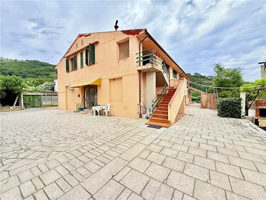 Immagine 1 di Villa in vendita  a Campo Nell'elba