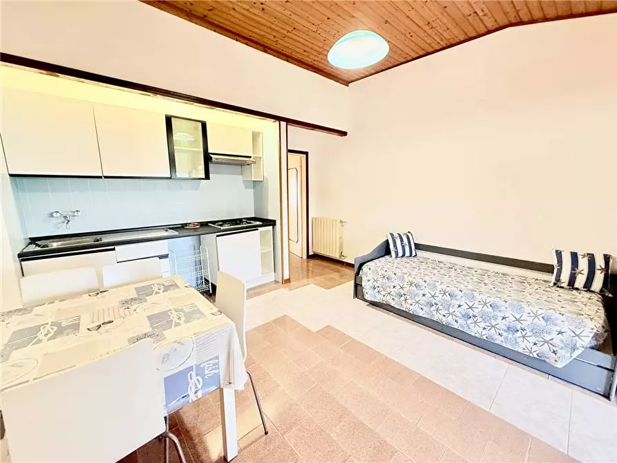 Immagine 8 di Villa in vendita  a Campo Nell'elba