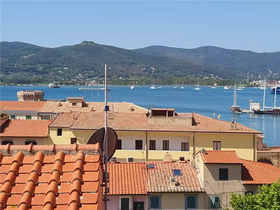 Immagine 8 di Appartamento in vendita  a Portoferraio