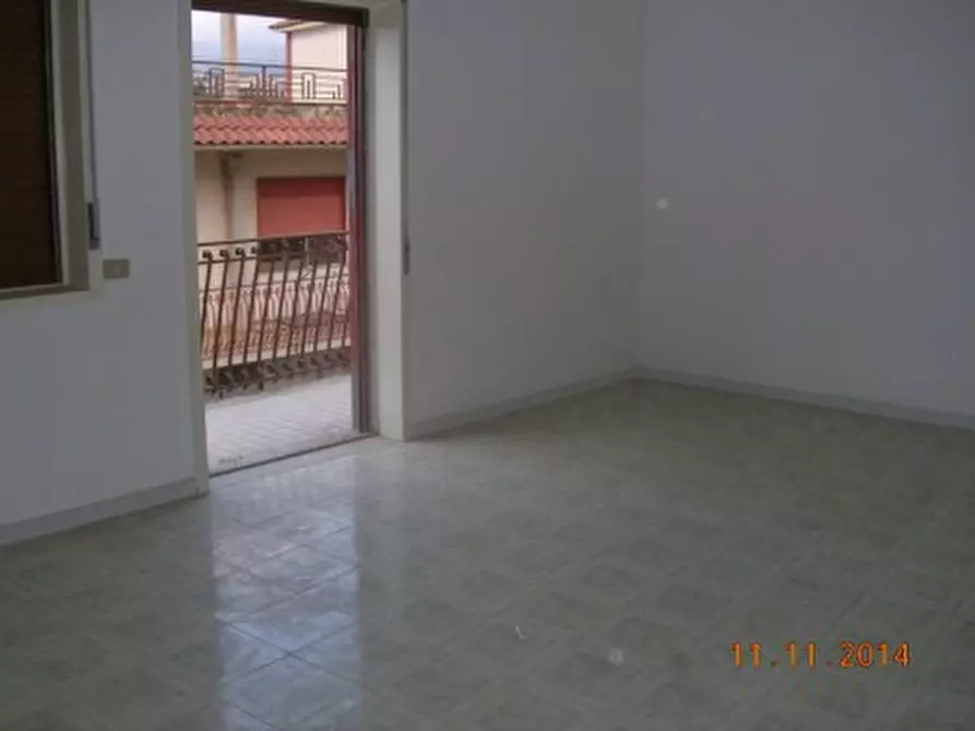 Immagine 4 di Appartamento in vendita  a Adrano