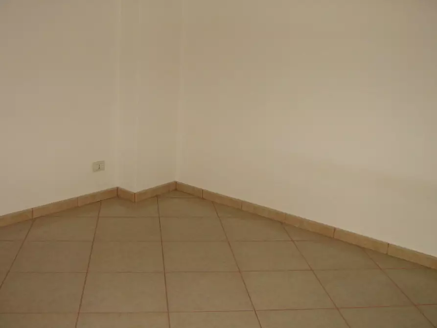 Immagine 3 di Appartamento in vendita  a Adrano