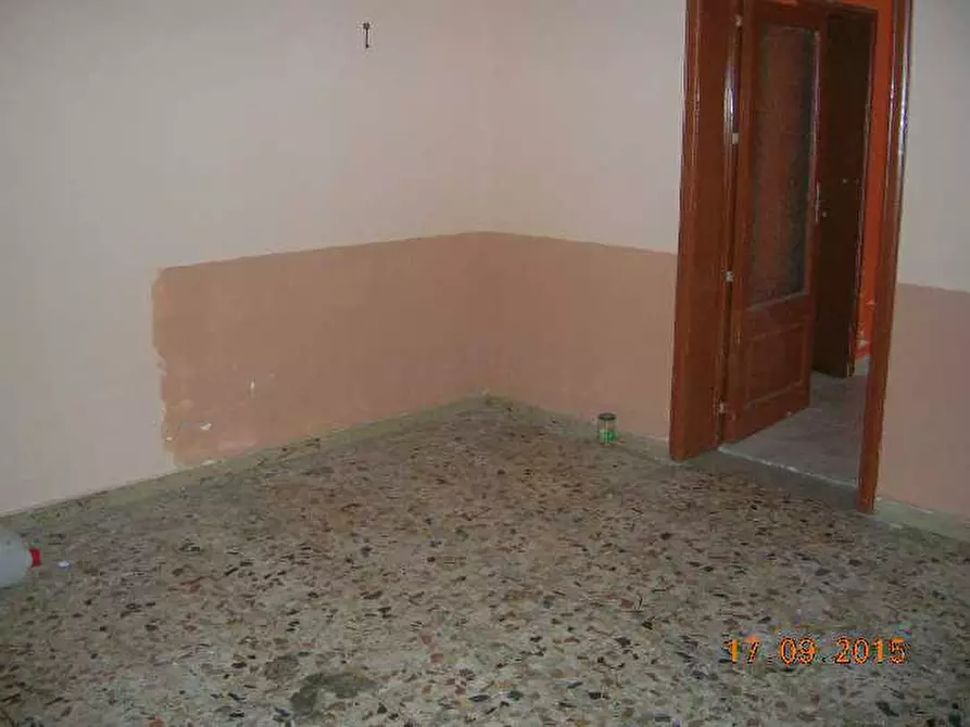 Immagine 2 di Villa in vendita  a Biancavilla