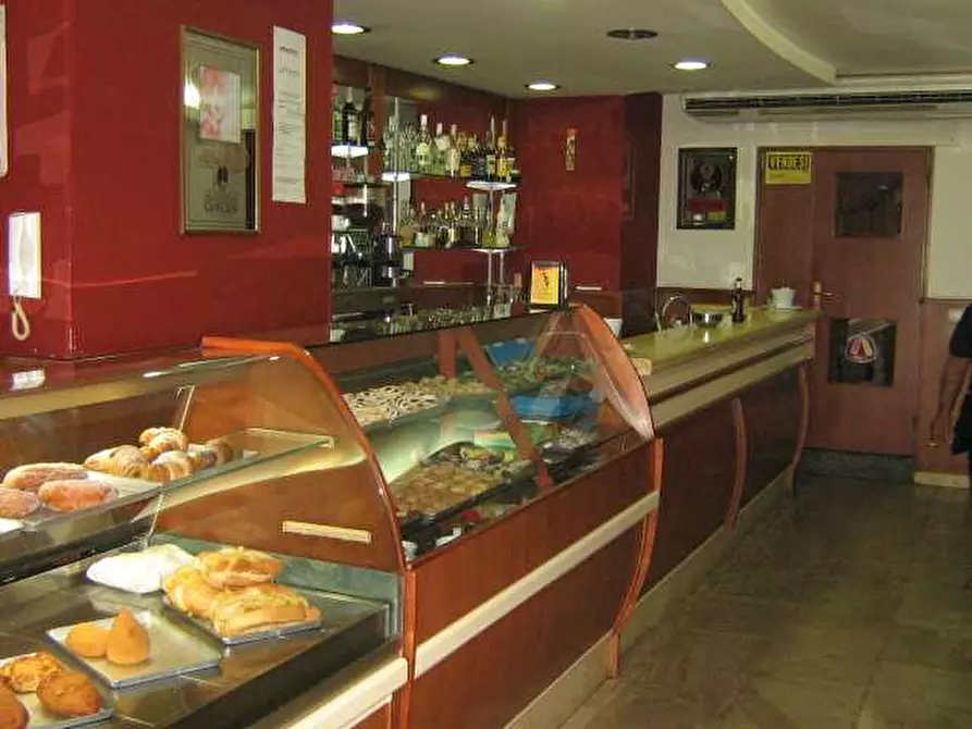 Immagine 2 di Appartamento in vendita  a Adrano